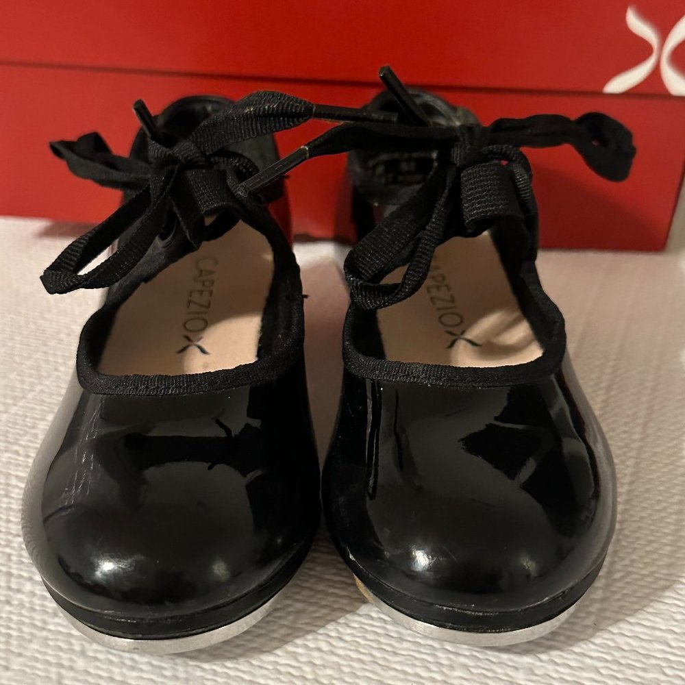 Capezio Jr. Tyette Child Black Patent Tap Shoes Size 10 M